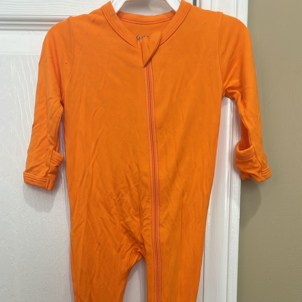 0/3m. Kyte Baby footed bamboo sleeper